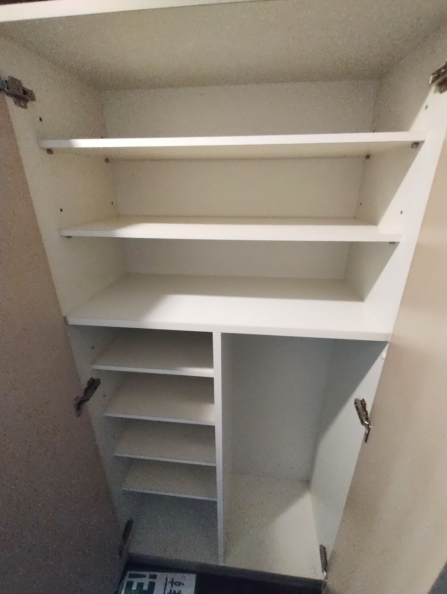 物件内観写真16　(収納)