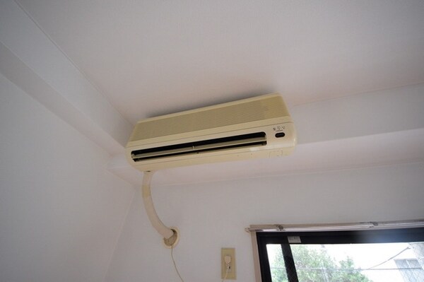 設備(エアコン完備)