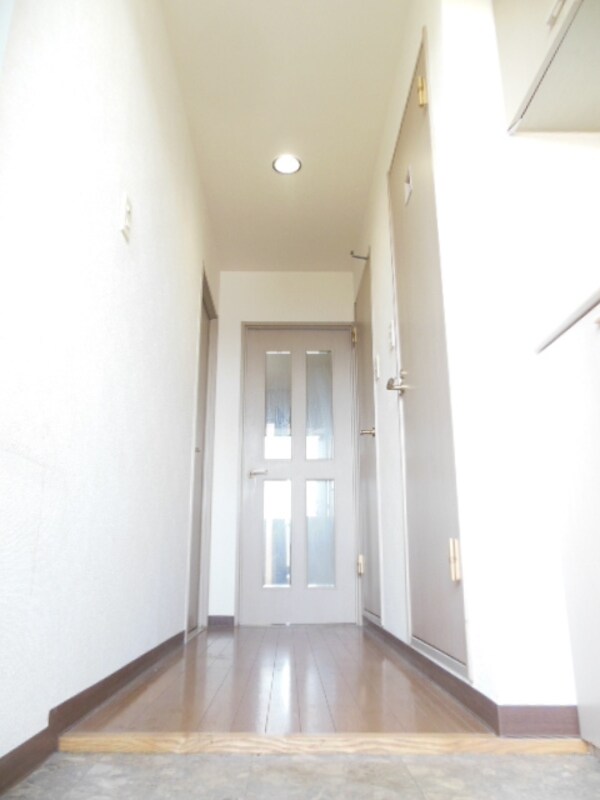 玄関(★明るい玄関スペースです★)