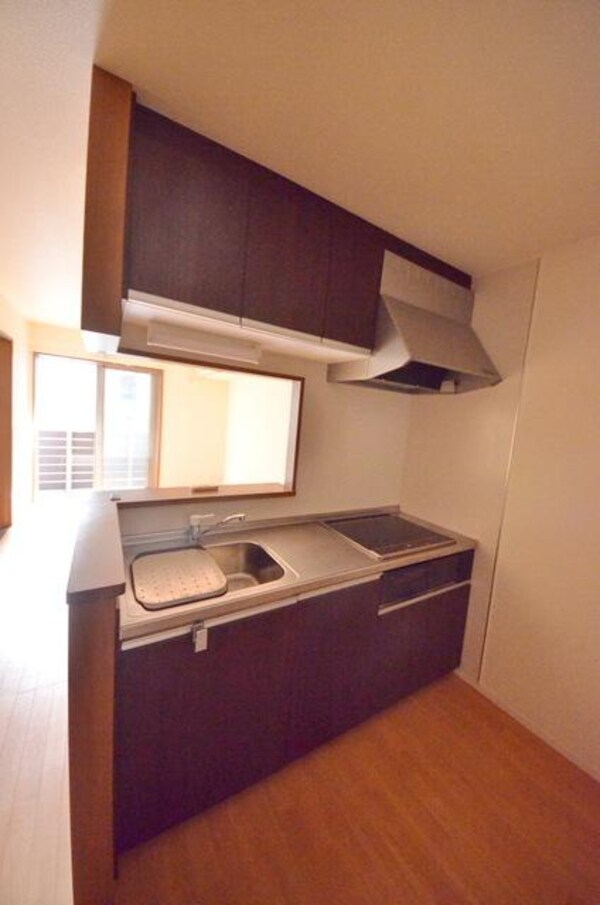 キッチン(広くて使いやすいキッチンです♪)