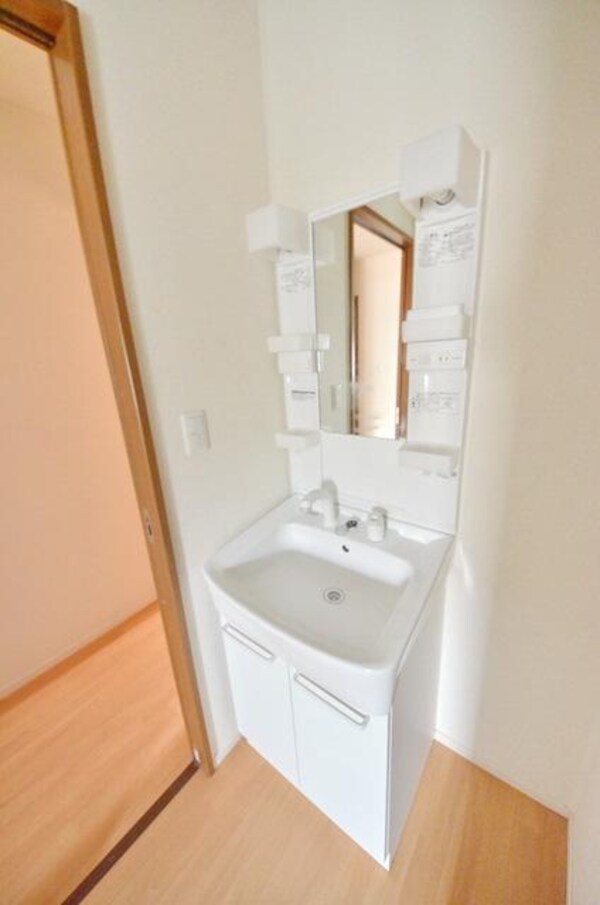 洗面(朝・晩の強い味方、独立洗面台♪)