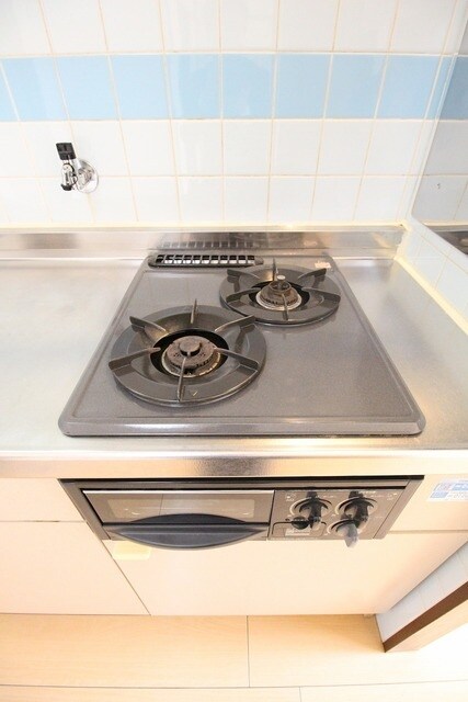 物件内観写真15　(★グリル付き２口コンロ★)