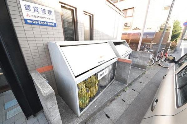 共有部分(ゴミ置き場)