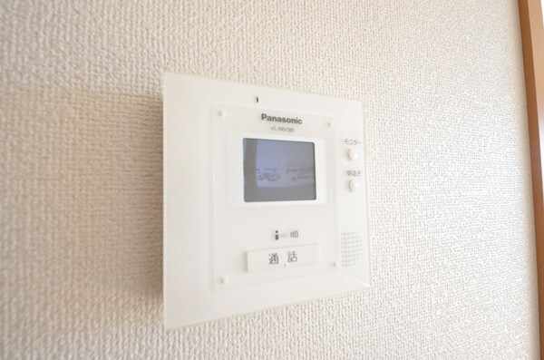 セキュリティ(☆訪問者の姿も見れて安心して対応できます☆)