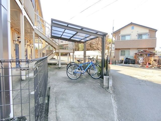 物件内観写真15　(駐輪場)