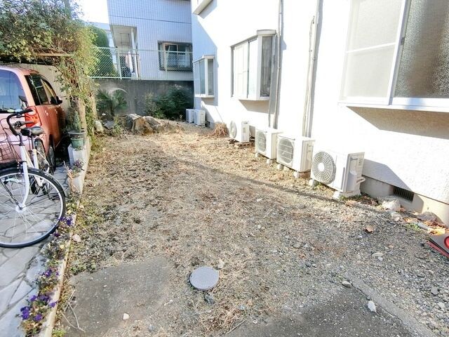 物件内観写真16　(駐車場)