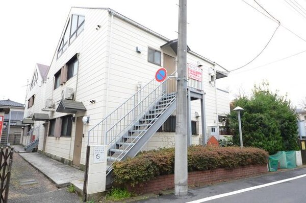 外観(♪近隣に大きな公園がある緑豊かな閑静な住宅街♪)