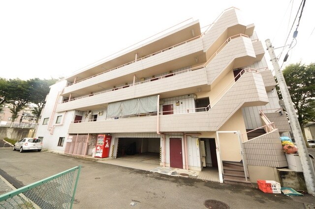 物件外観写真1　(内見のご予約はタウンハウジング京王八王子店まで♪)