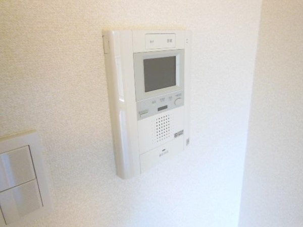 セキュリティ(安心設備！オートロックがカラーモニターです！)