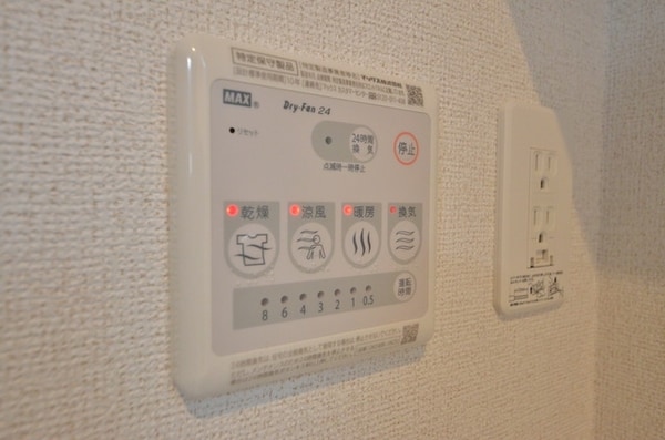 バス／シャワールーム等(♪梅雨時の強い味方、浴室換気乾燥機付き♪)