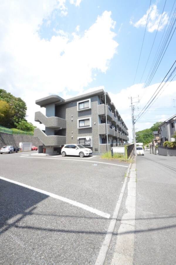外観(お問い合わせは、042-645-3003まで)