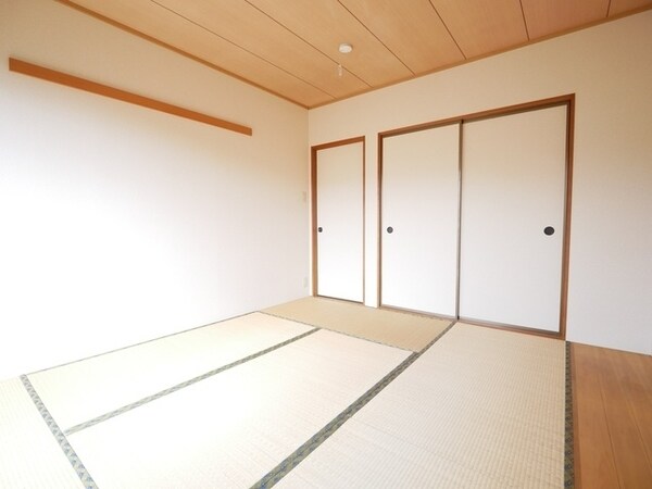 寝室(★和室のお部屋です★)