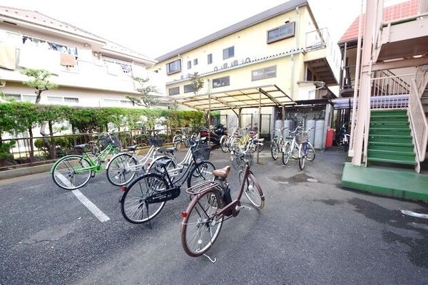 共有部分(～自転車はこちらにどうぞ！～)