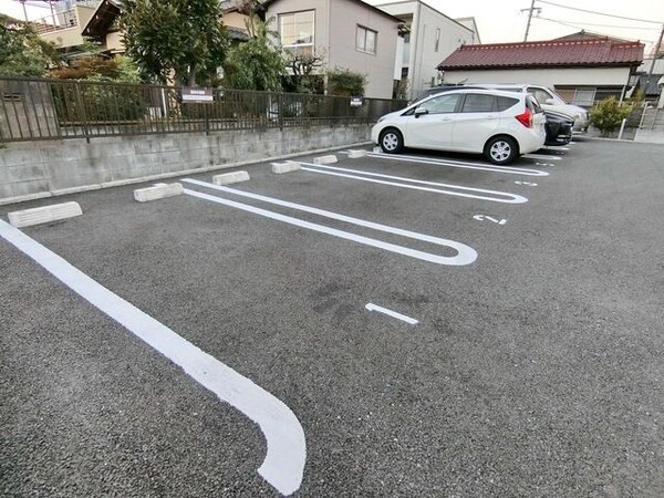 駐車場(☆敷地内駐車場あり)