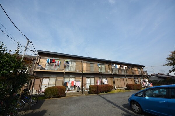 外観(静かな住環境で、子育てにおすすめ)