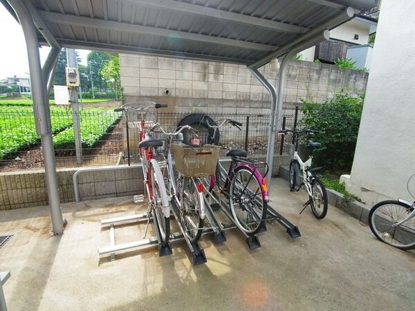 共有部分(☆嬉しい屋根付き自転車置き場☆)