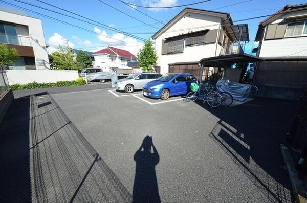 駐車場(♪敷地内駐車場♪)