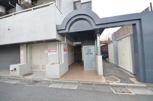 エントランス(外観・共用部分)