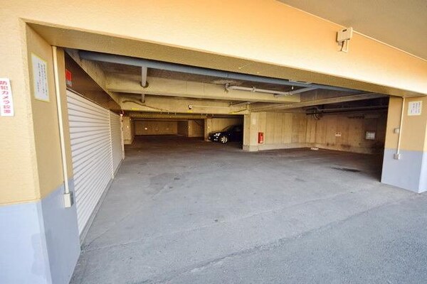 駐車場(★お部屋探しはタウンハウジング高幡不動店まで★)