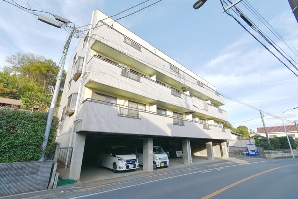 外観(駐車場)