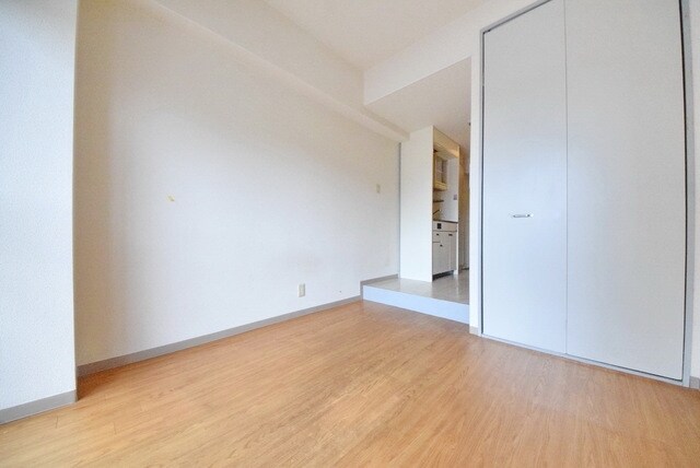 物件内観写真3　(居室)