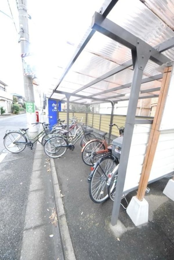 共有部分(自転車置き場)