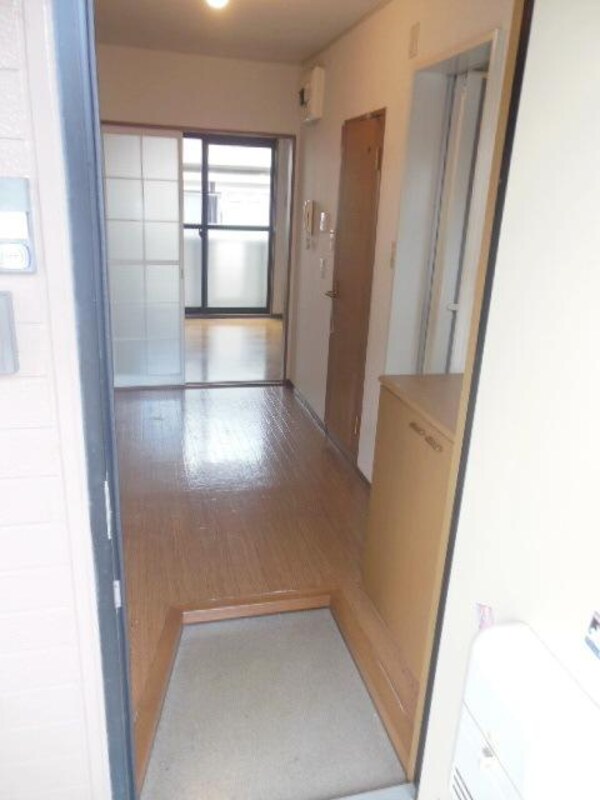 玄関(★お部屋探しは株式会社タウンハウジング東京まで★)