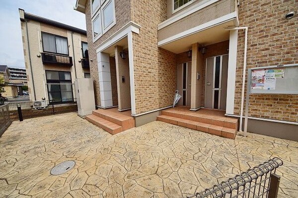 エントランス(★建物入口です★)