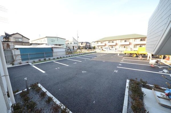 駐車場(♪敷地内駐車場♪)