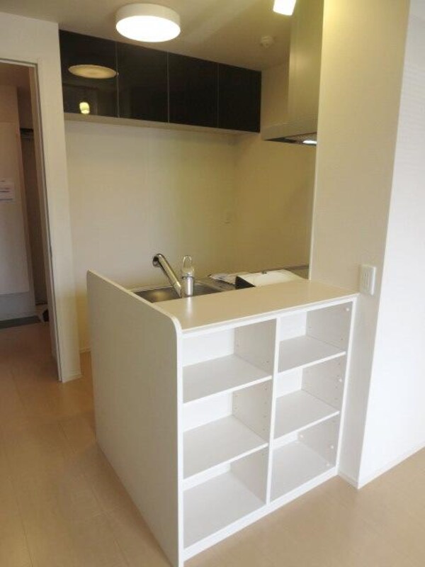 キッチン(～キッチン裏も無駄がない～)