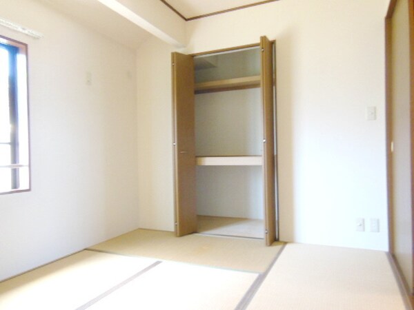 収納(♪畳の香りは落ち着きますね♪)