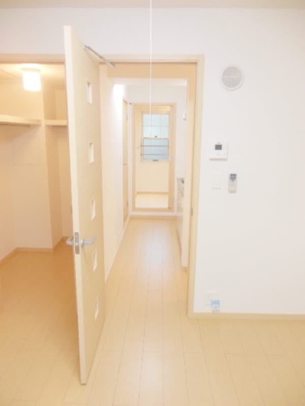 リビング・居室(★お部屋探しは株式会社タウンハウジング東京まで★)