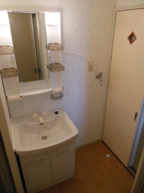 物件内観写真6　(★洗面脱衣所★)