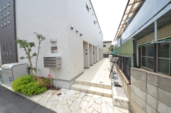 エントランス(外観・共用部分)