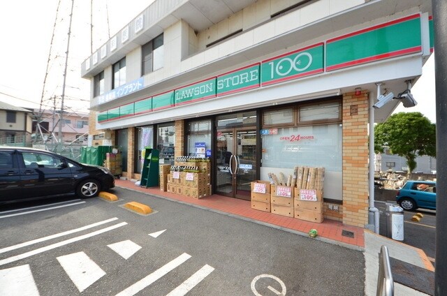 ローソンストア100八王子山田店