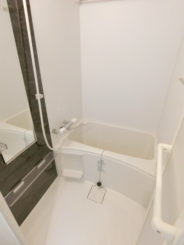 バス／シャワールーム等(浴室乾燥機完備)