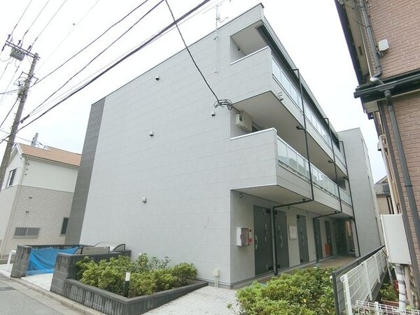 庭(★駅徒歩4分★)