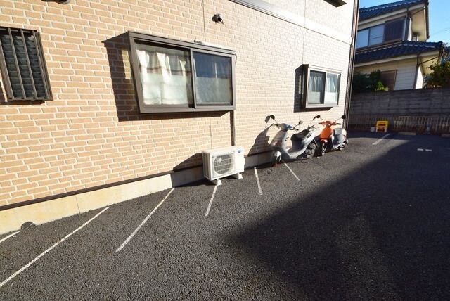 物件内観写真20　(～駐輪スペースもしっかり確保～)