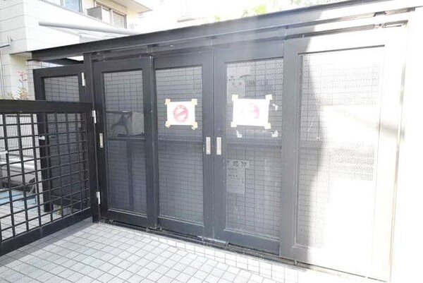 ロビー(外観・共用部分)