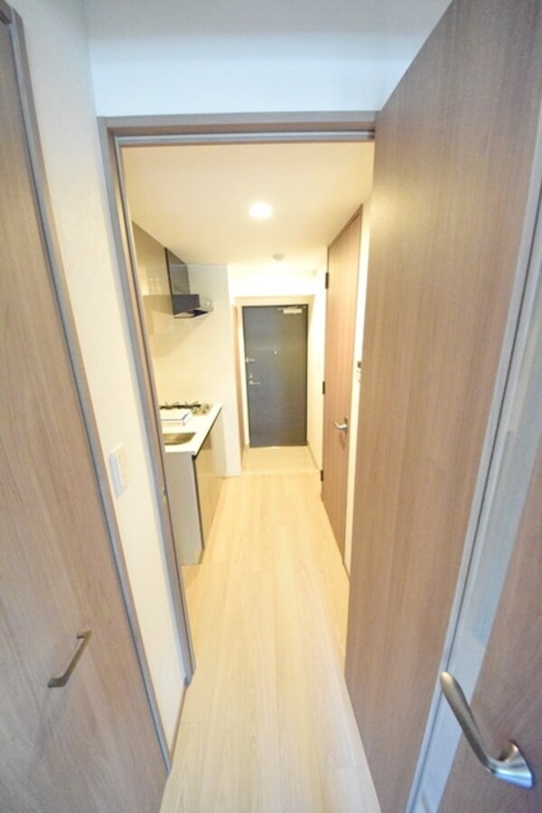 その他室内・内装(玄関からの通路♪)