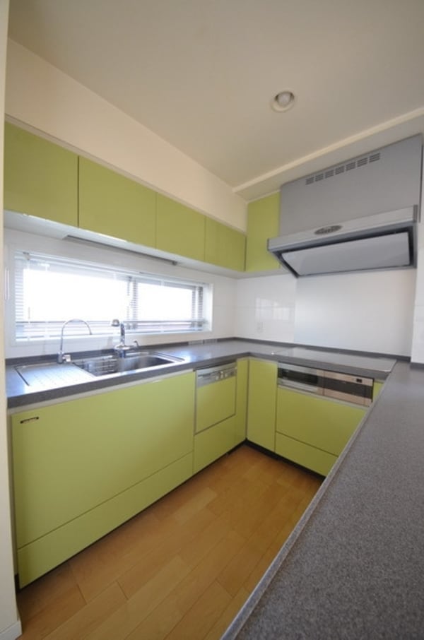 キッチン(同建物の同間取りの別のお部屋のイメージです。)