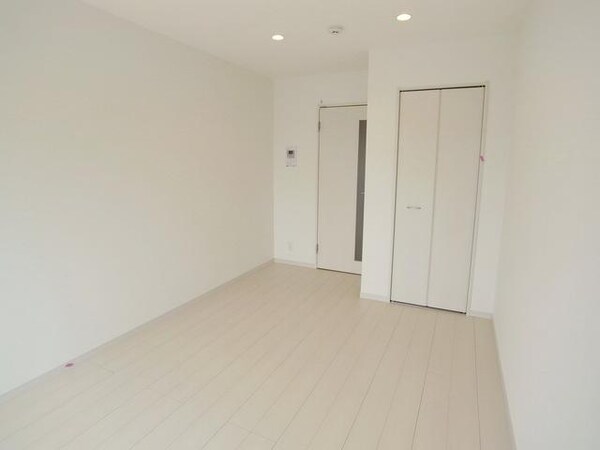 その他室内・内装(♪照明も多く、明るいお部屋です♪)