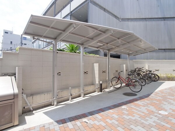 共有部分(♪屋根付き駐輪場♪)