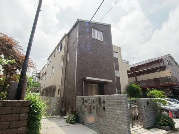 外観(♪お洒落な造りのお部屋です♪)