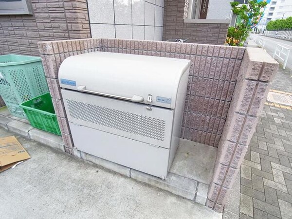 共有部分(♪ゴミ出しはルールとマナーを守りましょう！♪)