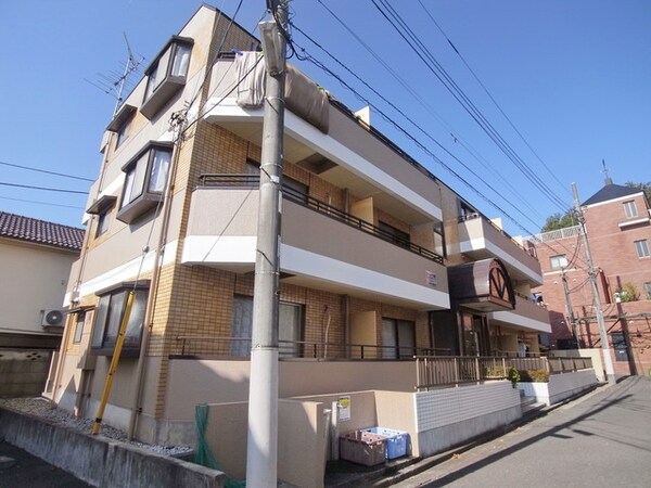 外観(立派なマンションタイプです♪)