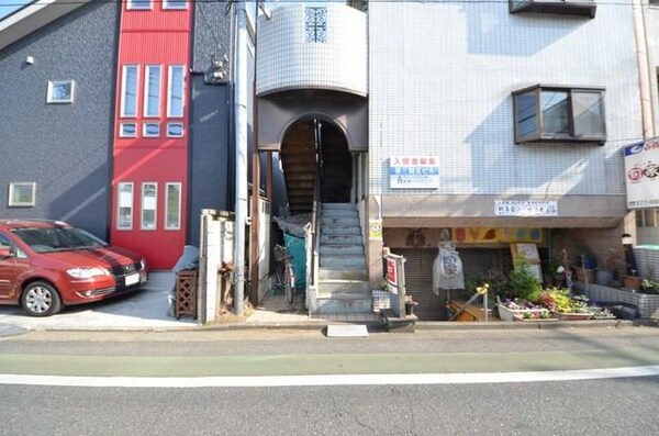 エントランス(外観・共用部分)