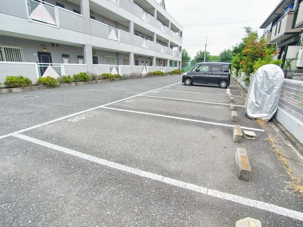 駐車場(♪敷地内駐車場あり♪)