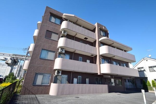 外観(★特急停車駅で多摩都市モノレールも利用できる便利さ★)