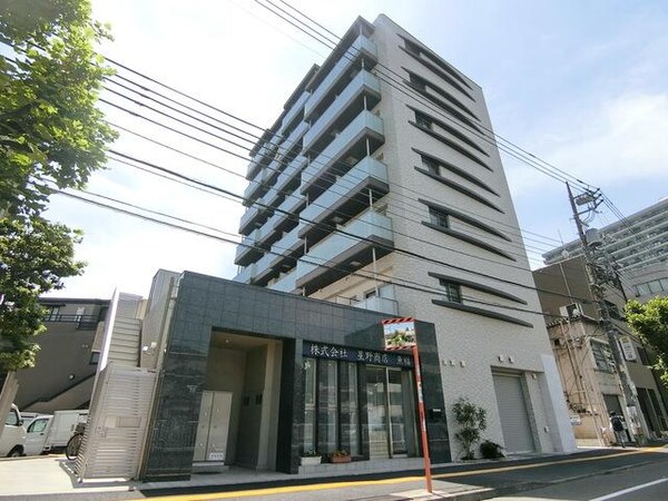 外観(♪大通りから１本入った閑静な住宅街に佇む建物です♪)